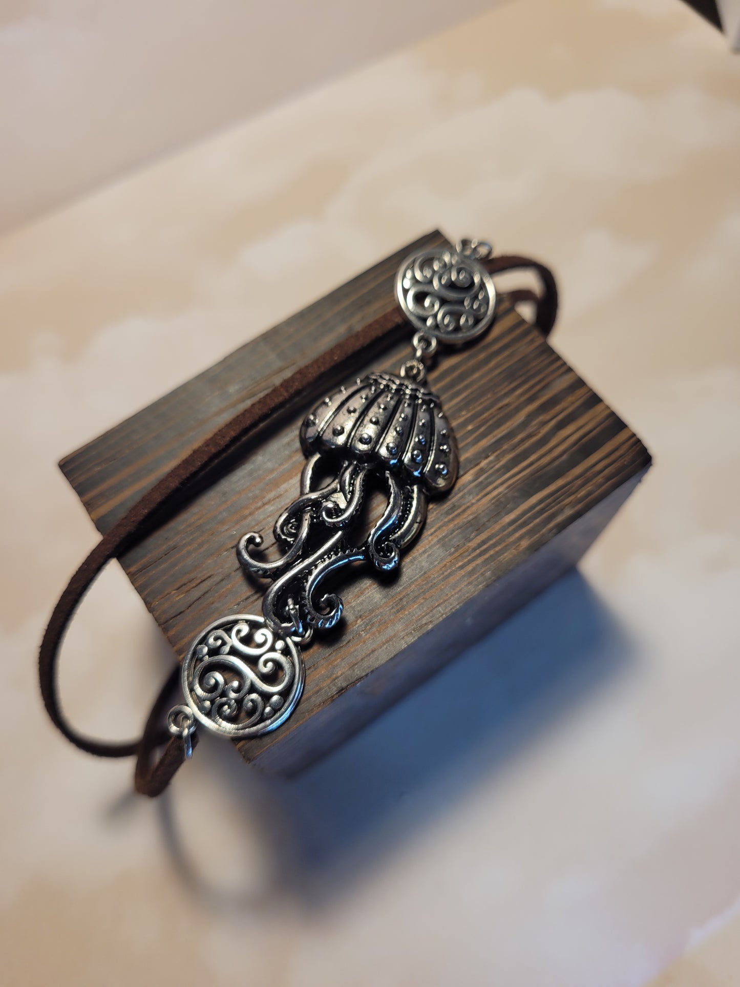 METAL OCTOPUS AND FILIGREE BRACELET