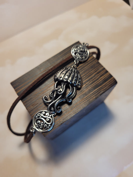 METAL OCTOPUS AND FILIGREE BRACELET